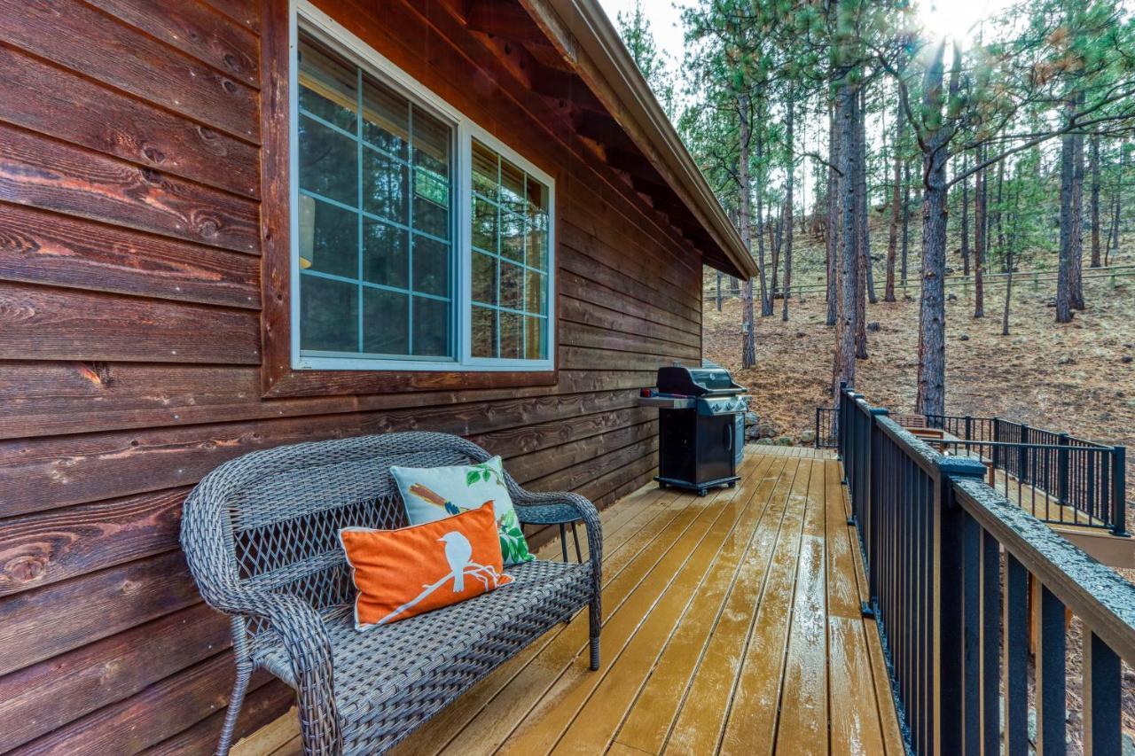 Camp Polk Lodge Сістерс Екстер'єр фото